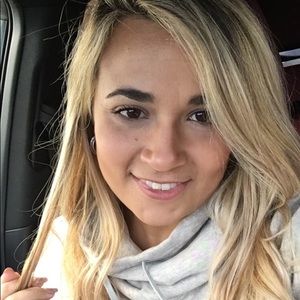 Meet your Posher, Nathalia